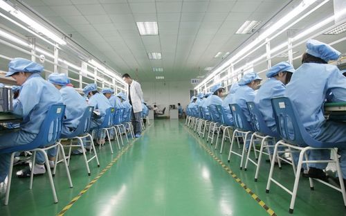 為何我國工廠紛紛搬往越南？世界工廠要開始轉移了嗎？這3點講透照明電器及配件的產業遷移